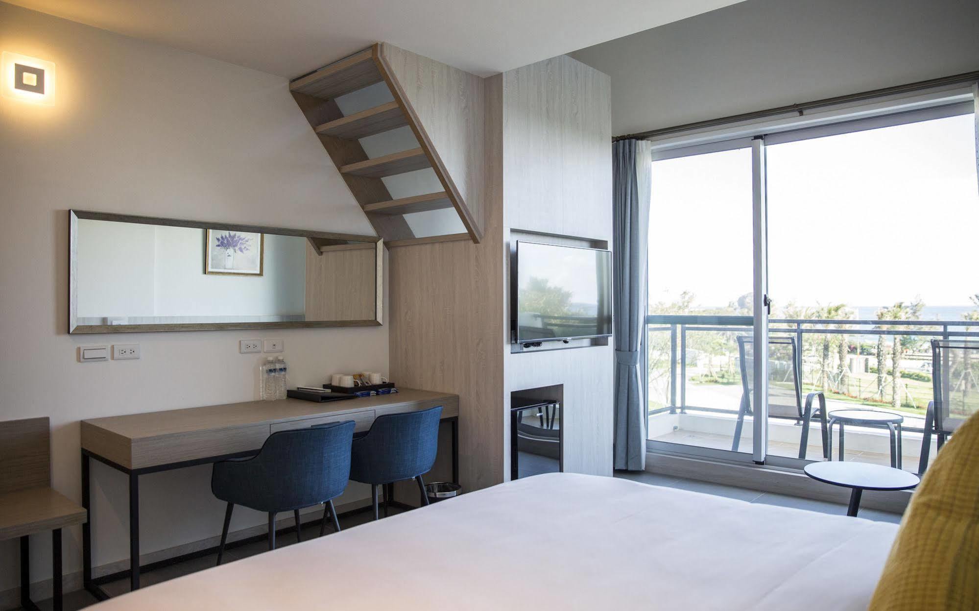 墾丁椰林 海灘文旅 Hotel Cape Eluanbi Екстериор снимка